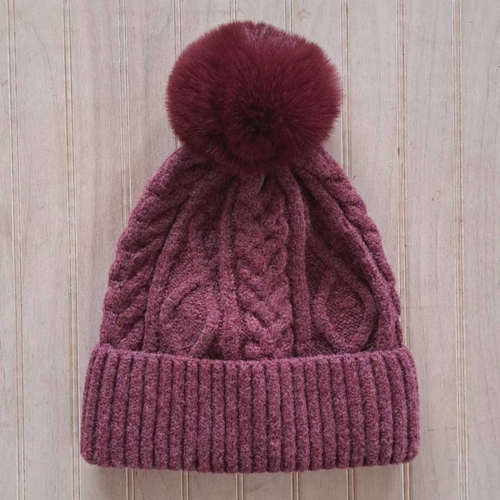Bass Pro Shops Cable Knit Fluffy Pom Pom Beanie Burgundy Warm Cozy Winter Hat